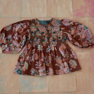 <img class='new_mark_img1' src='https://img.shop-pro.jp/img/new/icons20.gif' style='border:none;display:inline;margin:0px;padding:0px;width:auto;' />SALE!!!Bonjour diary handsmock blouse( big brown flower print)