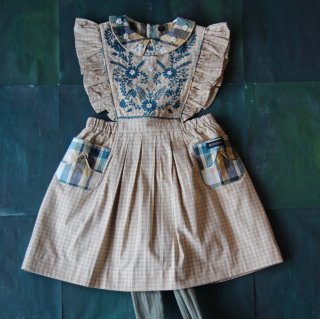 <img class='new_mark_img1' src='https://img.shop-pro.jp/img/new/icons14.gif' style='border:none;display:inline;margin:0px;padding:0px;width:auto;' />Bonjour diary apron dress with embroidery (small beige  check)