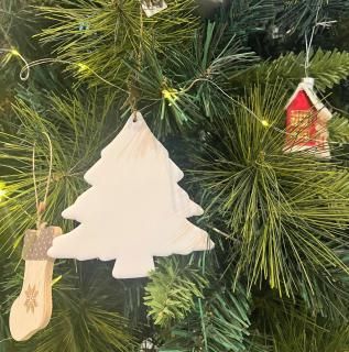 <img class='new_mark_img1' src='https://img.shop-pro.jp/img/new/icons14.gif' style='border:none;display:inline;margin:0px;padding:0px;width:auto;' />walther&co   enamel  xmas tree 