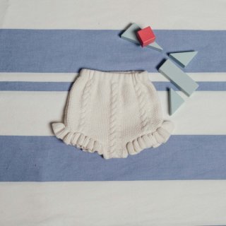 <img class='new_mark_img1' src='https://img.shop-pro.jp/img/new/icons14.gif' style='border:none;display:inline;margin:0px;padding:0px;width:auto;' />White  knitted shorts FROM SPAIN  
(cotton)