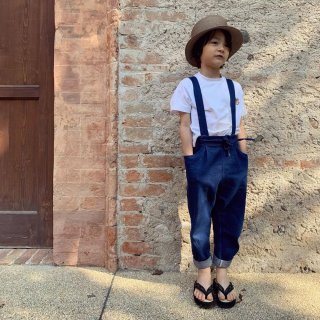 <img class='new_mark_img1' src='https://img.shop-pro.jp/img/new/icons14.gif' style='border:none;display:inline;margin:0px;padding:0px;width:auto;' />LUPO jeans  with suspender  from Italy (blue denim)