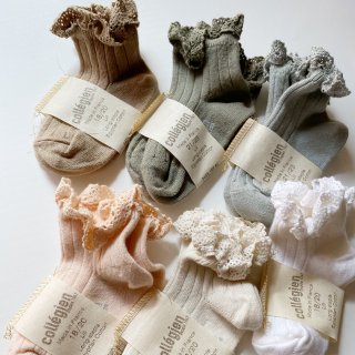 <img class='new_mark_img1' src='https://img.shop-pro.jp/img/new/icons14.gif' style='border:none;display:inline;margin:0px;padding:0px;width:auto;' />Collegien　Lace Trim  Ribbed ankle Sox　