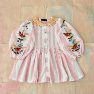 <img class='new_mark_img1' src='https://img.shop-pro.jp/img/new/icons14.gif' style='border:none;display:inline;margin:0px;padding:0px;width:auto;' />LAST 1Bonjour diary  Tunique Blouse with  embroidary collar &sleeve (pink stripe) 2y~10y