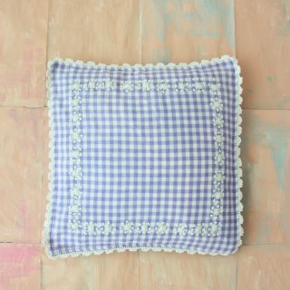 <img class='new_mark_img1' src='https://img.shop-pro.jp/img/new/icons14.gif' style='border:none;display:inline;margin:0px;padding:0px;width:auto;' />Bonjour diary Pillow case with border flounce  (violet gingam) 40x40cm