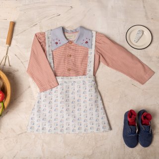 <img class='new_mark_img1' src='https://img.shop-pro.jp/img/new/icons14.gif' style='border:none;display:inline;margin:0px;padding:0px;width:auto;' />Cherry  gingham embroidary collar blouse FROM SPAIN 