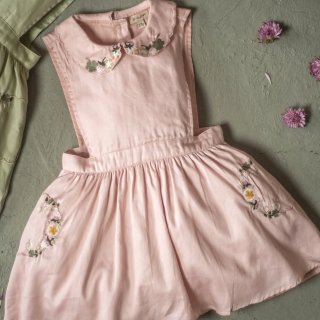 <img class='new_mark_img1' src='https://img.shop-pro.jp/img/new/icons14.gif' style='border:none;display:inline;margin:0px;padding:0px;width:auto;' />Shirley Bredal APRIL pinfore dress (moodyrose) 新作