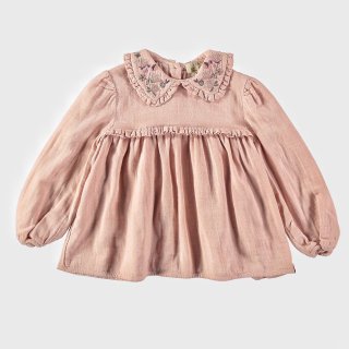 <img class='new_mark_img1' src='https://img.shop-pro.jp/img/new/icons14.gif' style='border:none;display:inline;margin:0px;padding:0px;width:auto;' />Embroidary rose smock  blouse FROM SPAIN 