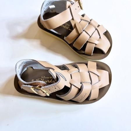 サンダル Salt-Water Sandals Shark Latte 18cm Shark Original Latte (Youth) – Saltwater sandals japan