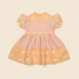 <img class='new_mark_img1' src='https://img.shop-pro.jp/img/new/icons14.gif' style='border:none;display:inline;margin:0px;padding:0px;width:auto;' />APOLINA MILDRED  dress (Apricot/rose)2~9y