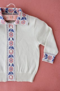 <img class='new_mark_img1' src='https://img.shop-pro.jp/img/new/icons14.gif' style='border:none;display:inline;margin:0px;padding:0px;width:auto;' />Bonjour diary organic cotton Cardigan Floral jacquard (blue pink  ) ※ 2y~12y