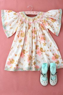 <img class='new_mark_img1' src='https://img.shop-pro.jp/img/new/icons14.gif' style='border:none;display:inline;margin:0px;padding:0px;width:auto;' />Bonjour diary  BUTTERFLY dress (bouquet fluo curry)4y~10y
