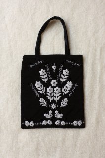 <img class='new_mark_img1' src='https://img.shop-pro.jp/img/new/icons14.gif' style='border:none;display:inline;margin:0px;padding:0px;width:auto;' />Bonjour diary BIG  TOTE BAG Black velvet