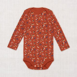 <img class='new_mark_img1' src='https://img.shop-pro.jp/img/new/icons14.gif' style='border:none;display:inline;margin:0px;padding:0px;width:auto;' />MISHA & PUFF LAYETTE circus print onesie (cinammon)