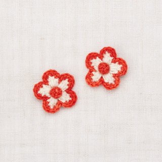 <img class='new_mark_img1' src='https://img.shop-pro.jp/img/new/icons14.gif' style='border:none;display:inline;margin:0px;padding:0px;width:auto;' />MISHA & PUFF 	Medium Flower Clip Set_STRINGRed Flame