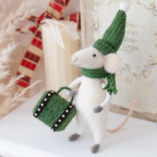 <img class='new_mark_img1' src='https://img.shop-pro.jp/img/new/icons14.gif' style='border:none;display:inline;margin:0px;padding:0px;width:auto;' />Felt animal　 Green bag mouse