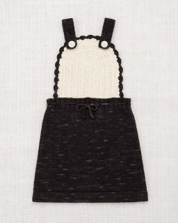 <img class='new_mark_img1' src='https://img.shop-pro.jp/img/new/icons14.gif' style='border:none;display:inline;margin:0px;padding:0px;width:auto;' />MISHA & PUFF Crescent pinafore (basalt)