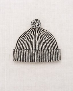 <img class='new_mark_img1' src='https://img.shop-pro.jp/img/new/icons14.gif' style='border:none;display:inline;margin:0px;padding:0px;width:auto;' />MISHA & PUFF    strata   garter  hat   licorice  