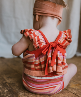 <img class='new_mark_img1' src='https://img.shop-pro.jp/img/new/icons14.gif' style='border:none;display:inline;margin:0px;padding:0px;width:auto;' />MABLI Cotton  NERYS VEST (rose garden stripe)