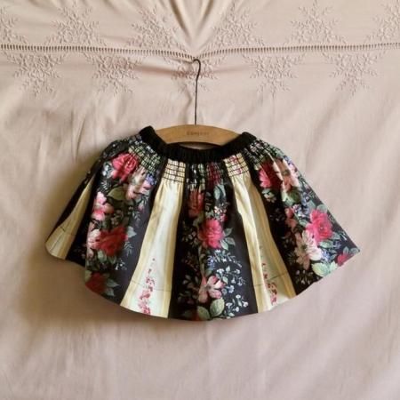 Bonjour diary skirt black flower print - SEN_TO_SENCE