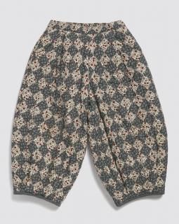 <img class='new_mark_img1' src='https://img.shop-pro.jp/img/new/icons14.gif' style='border:none;display:inline;margin:0px;padding:0px;width:auto;' />Little cottons   Qulted jessica trousers HARLEQUIN FLORAL 