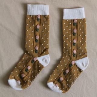 <img class='new_mark_img1' src='https://img.shop-pro.jp/img/new/icons14.gif' style='border:none;display:inline;margin:0px;padding:0px;width:auto;' />Bonjour diary  Socks  DOT flower   ( camel)